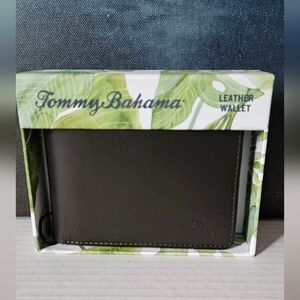 Tommy Bahama Brown Leather Wallet NWT